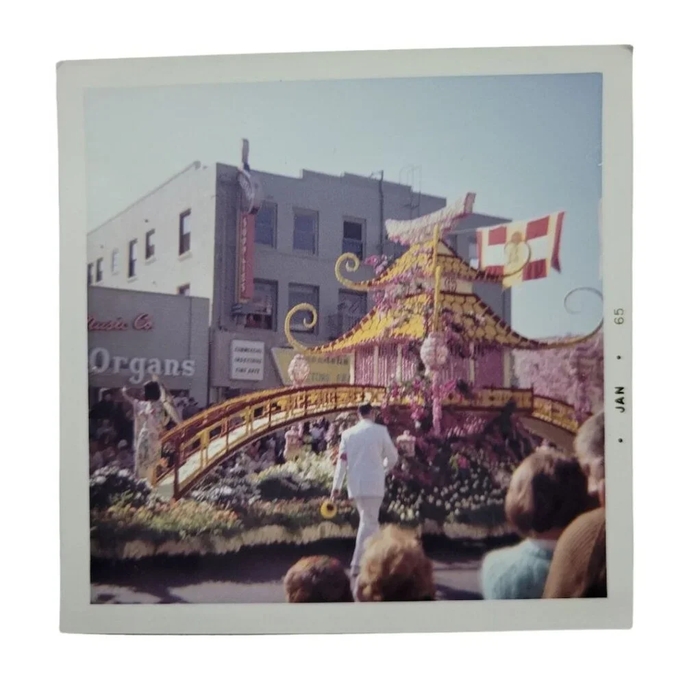 Rosebowl‎ 1965 Parade Photographs Ephemera Tournament of Roses Football Baseball